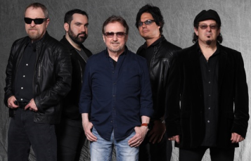 muscial act at busch gardens