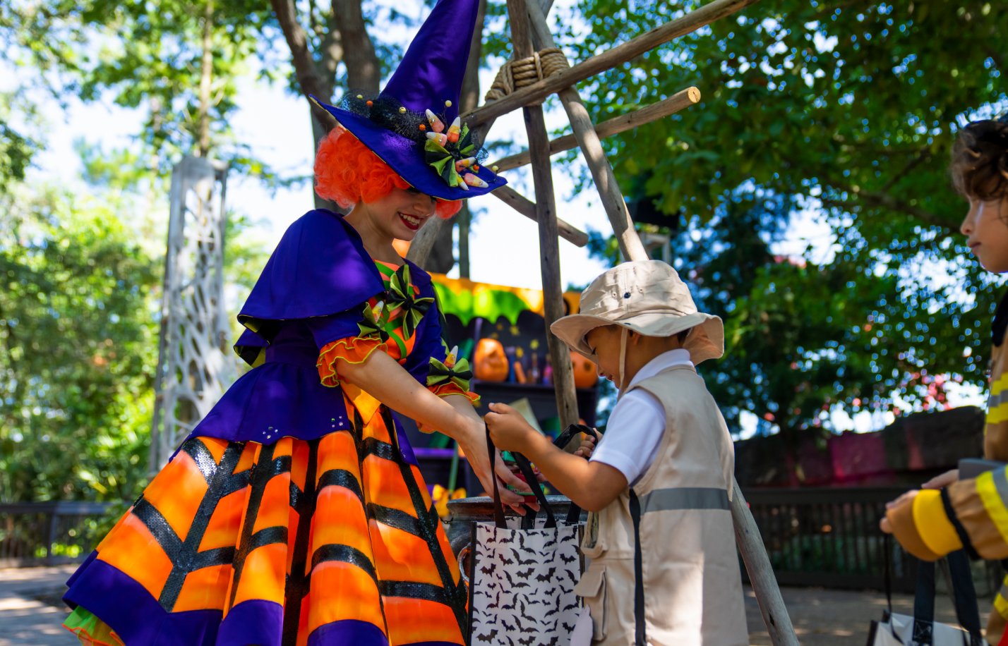 Trick-or-treating at Busch Gardens Tampa Bay Spooktacular event.
