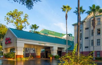 Book at Busch Gardens Vacation Package at the Hampton Inn & Suites Tampa North