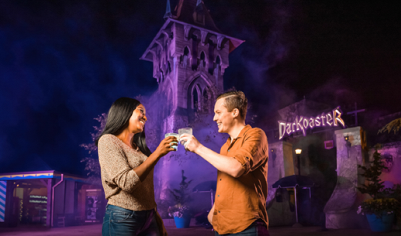 Two peopel in front of Darkoaster