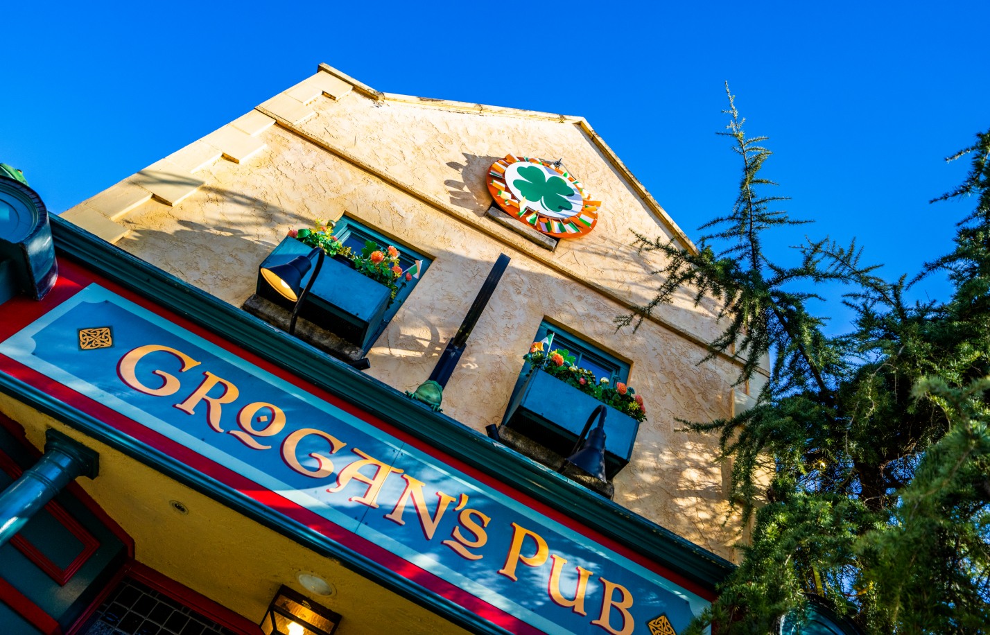 Exterior of Grogan's Irish Pub during the Member-Exclusive Happy Hour as part of the Member Appreciation Weekend at Busch Gardens Williamsburg.