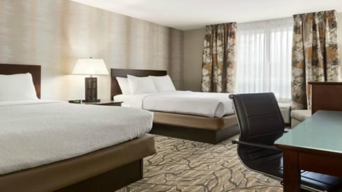 holiday inn suites williamsburg