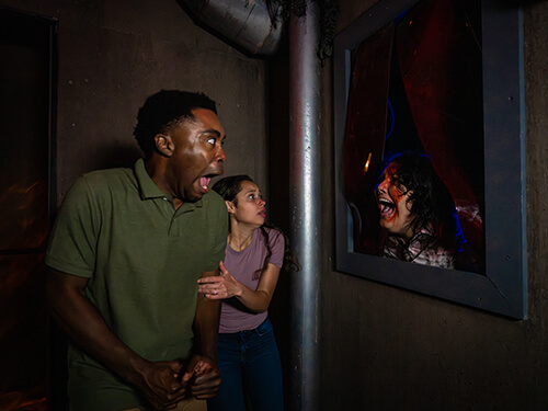 Busch Gardens Williamsburg Howl-O-Scream Haunted House Quick Queue