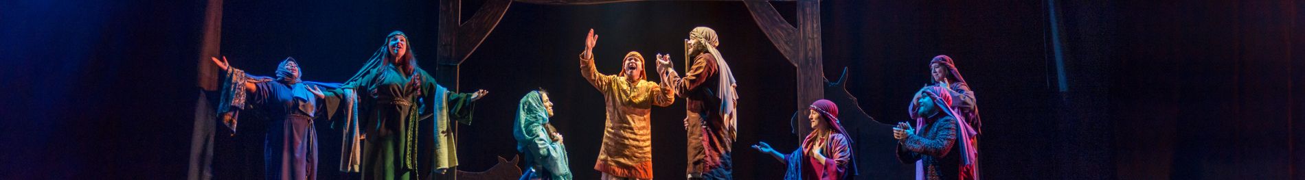 A joyous re-telling of the story of the first Christmas, Gloria! at Busch Gardens Williamsburg Christmas Town.