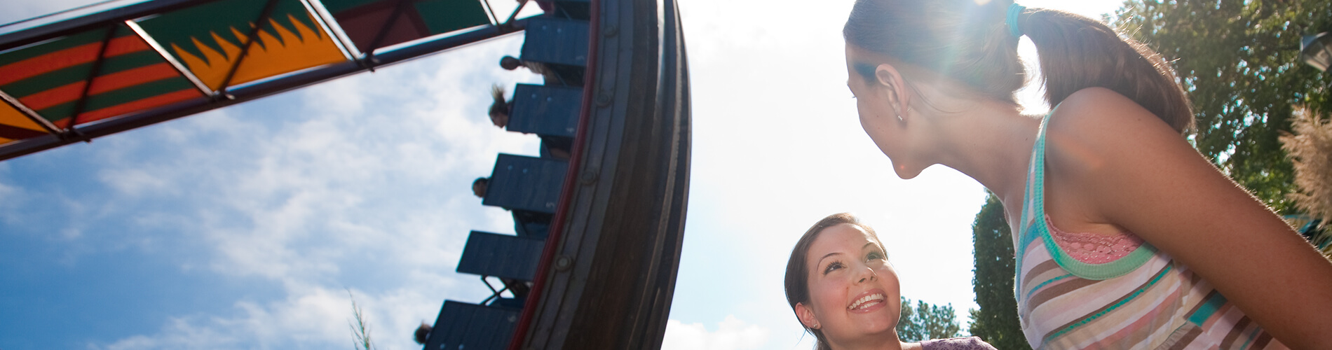 The Battering Ram - swinging pendulum ship ride at Busch Gardens